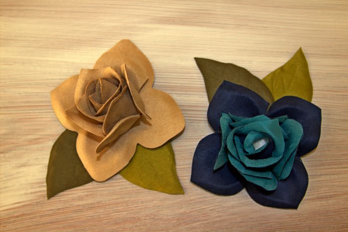 Fiore di similpelle #3075