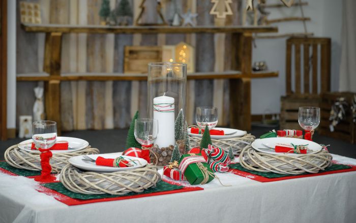 Festive Christmas table #3087
