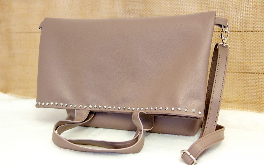 Borsa con borchie #3512